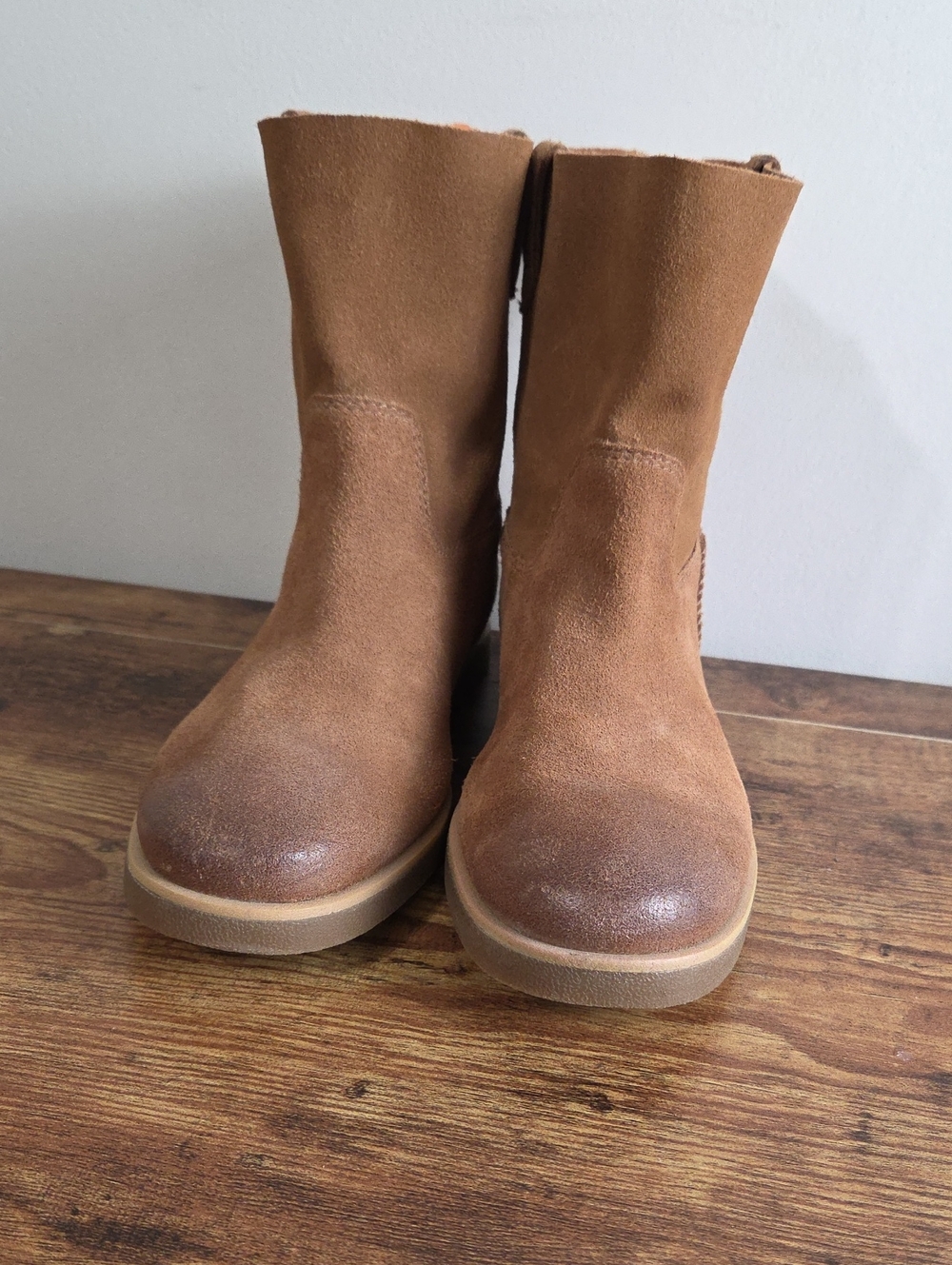 UGG Josefene Short Suede Boots Brown‎ Size 6.5 Euro Boho Cabincore Distressed